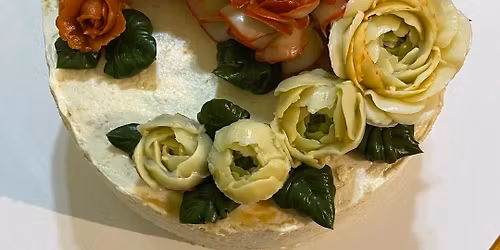 Buttercream Flower Piping on Cake