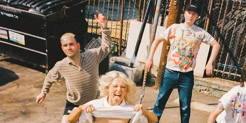 Amyl and The Sniffers in Dublin