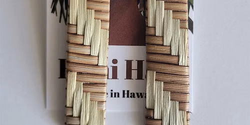 Beginner Lauhala Weaving: Mini Dangle Earrings with Pulama Long