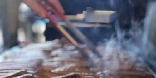 Picnic in the Paddock (with Home Grown Sausage Sizzle!)