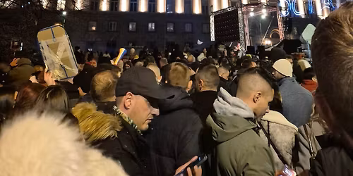 \u041c\u0430\u0441\u043e\u0432\u043e \u043d\u043e\u0432\u043e\u0433\u043e\u0434\u0438\u0448\u043d\u043e \u0440\u044a\u0441\u0435\u043d\u0435 \u043d\u0430 \u0437\u0430\u0445\u0430\u0440 \u0441\u0440\u0435\u0449\u0443 \u0443\u0440\u043e\u043a\u0438 \u0438 \u0437\u0430 \u043e\u0441\u0442\u0430\u0432\u043a\u0430, \u0434\u0435\u0435\u0431\u0430!