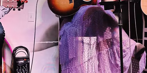 The Belle Lyric Room 