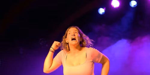 Stand-up \/ Trapasy a n\u00e1strahy \u017eivota nesly\u0161\u00edc\u00edch \u017een ve sv\u011bt\u011b sly\u0161\u00edc\u00edch
