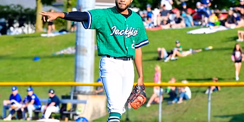 Barrie Baycats at Welland Jackfish at Welland Stadium