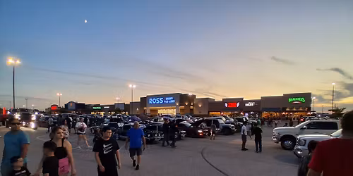 Dusk 2 Dawn Car Meet