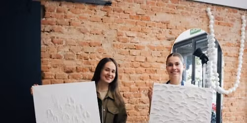 Taller de Arte Texturizado en Madrid con Vino Ilimitado