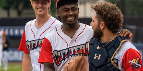 Williamsport Crosscutters vs. Trenton Thunder