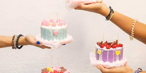 Taller de velas de reposter\u00eda en Des Candles Studio