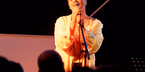 \u05d9\u05e2\u05dc \u05dc\u05d5\u05d9- \u05de\u05d5\u05e4\u05e2 \u05d0\u05d9\u05e0\u05d8\u05d9\u05de\u05d9