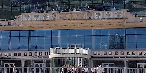 F\u00fchrung historische Trib\u00fcne Trabrennpark Krieau