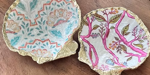 DIY Decoupage Shells 