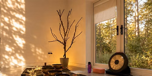 A Grounding Autumn Sound Bath