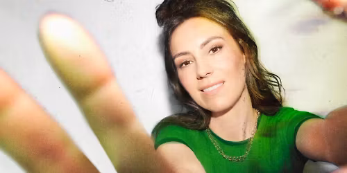 Amy Shark in Bathurst