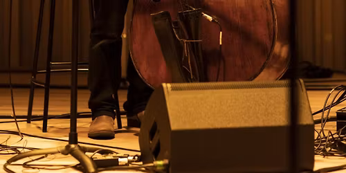 Carlton Jazz Club: Gavin Barras Trio