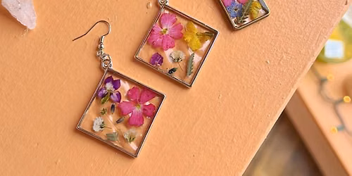 Resin Earrings or Keychains