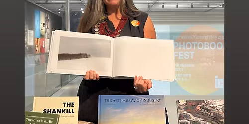 Boca Raton Museum Store,Sunday book signing.