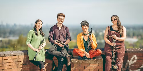 The Tradinettes + Half Pipe in concert