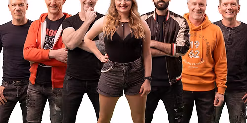 "Eine Band namens Wanda" auf der M\u00fcnster-Arena-B\u00fchne