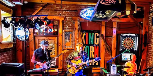The 2 Carls Band at The East Dubuque Car Show