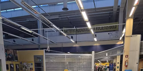 Joulumyyj\u00e4iset Raksilassa