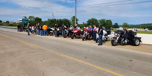 Gadget's Cycles Presents  - Run For The Wall Overpass Salute #3