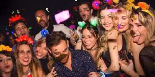 BARCELONA NEW YEAR Eve 2026 Party Crawl 2 h unlimited alchol +VIP entrance