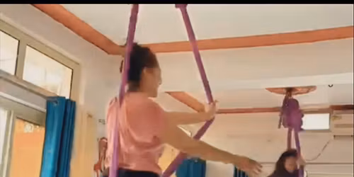 Aerial - Silk - Yoga