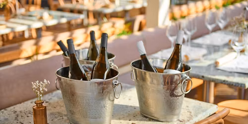 Attend Sparkling Wine Classes at Nerina in Greenpoint This December