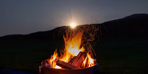 \u0414\u0435\u043d \u043d\u0430 \u0438\u0437\u043e\u0431\u0438\u043b\u0438\u0435\u0442\u043e - \u043f\u0440\u0430\u0437\u043d\u0443\u0432\u0430\u043d\u0435 \u043d\u0430 \u0437\u0438\u043c\u043d\u043e\u0442\u043e \u0441\u043b\u044a\u043d\u0446\u0435\u0441\u0442\u043e\u0435\u043d\u0435