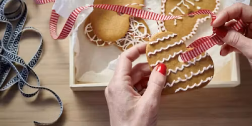 Holiday Happenings: Cookie Decorating