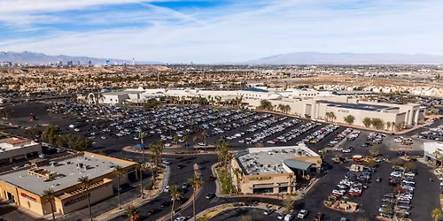 Mershops Galleria at Sunset's \u201cClass of \u201996\u201d 30th Anniversary Celebration