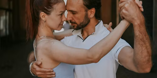 Bachata Party K\u00f6ln mit Workshop, Neue Leute kennenlernen & Tanzen