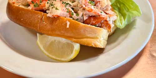Chula Seafood Announces Mother\u2019s Day Specials at All Three Valley Locations MAY 10 