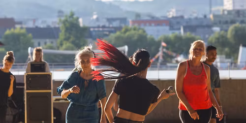 Public Moves 10 Jahre Public Moves: Gratis Tanzklassen in Linz