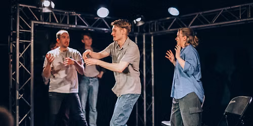 Lilla improteatern improv comedy STHLM @ Gamestreet 1