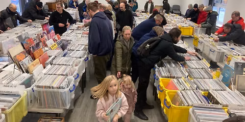 CASTLE DONINGTON Record Fair Sunday 19th July Community Hub DE74 2NR Monsters of Rock Download