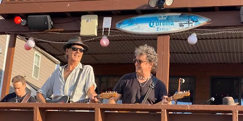 Brian Lindsay Band on the Colonial Belle