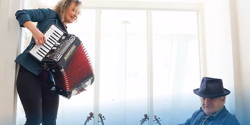 George Washingmachine and Claire O\u2019Meara