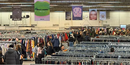 Berlin Vintage & Secondhand Kilo Sale 35.000+ Pieces - Berlin\u2019s Trash Show