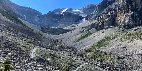 Stanley Glacier Hike - 10km roundtrip and 365m of elevation gain (moderate)