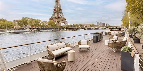 \u00c0 FLOT PARIS Pilates Cruise Experience