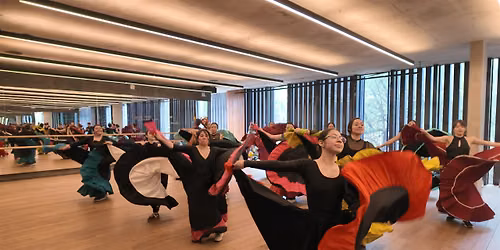 Clase muestra, Danza Folkl\u00f3rica en el Anahuacalli, adultos mayores de 50.