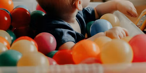 Sensory & Sing (Age 0-12 months)