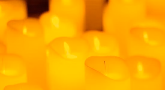 Candlelight: 90s Hip-Hop on Strings