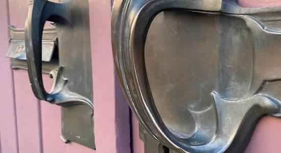 Guided Tour : Art Nouveau in the Squares District.